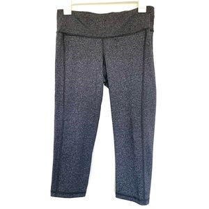 Old Navy Active Gray Black Striped Capri Sport Compression Leggings Size Medium